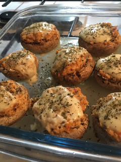 Una foto de Champiñones rellenos con pollo