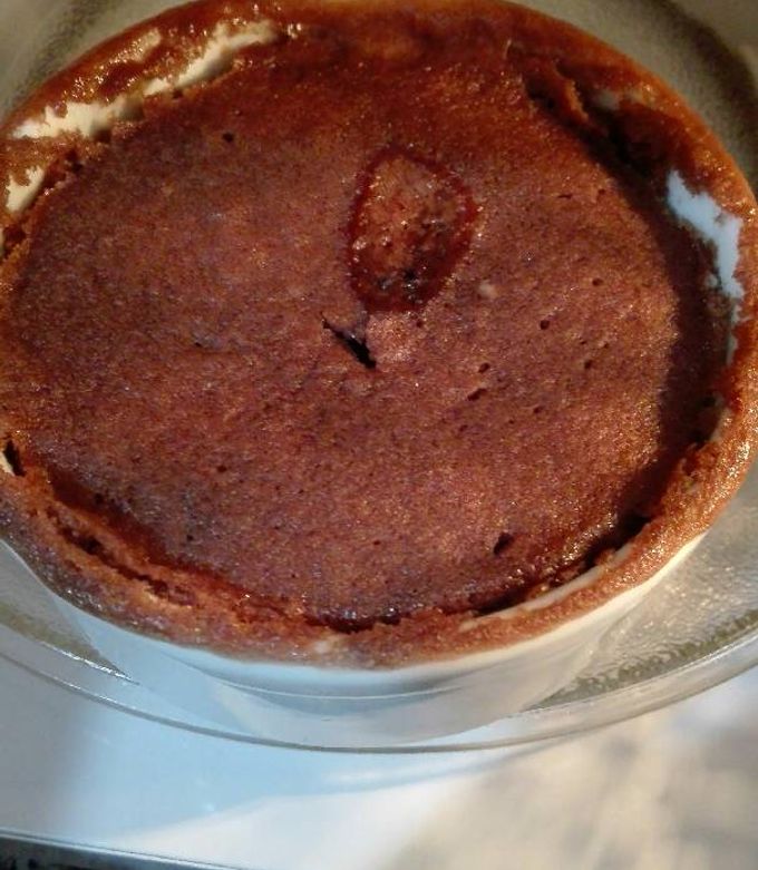 Una foto de Torta en taza para microondas-SIN HUEVO