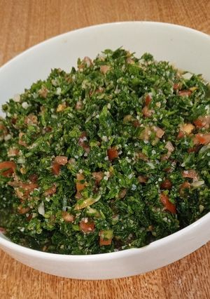 A picture of Tabbouleh.