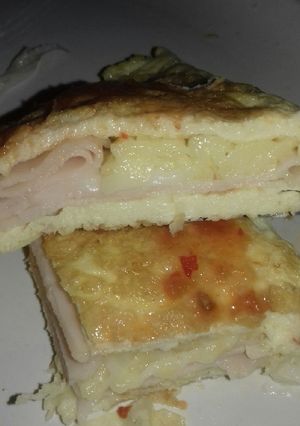 Una foto de Omelette con jamón y queso