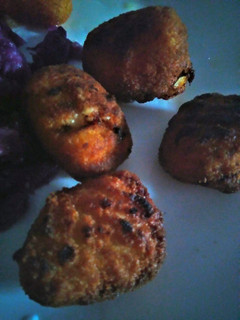 Una foto de Croquetas de salmón y queso