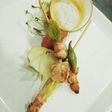 Crema de Langostinos, brochette y espuma de coco