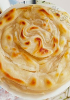 લચ્છા પરોઠા(lachcha parotha recipe in gujarati) રેસીપી મુખ્ય ફોટો