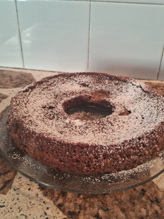 Una foto de Budín húmedo de manzana rallada y bananas con cacao saludable
