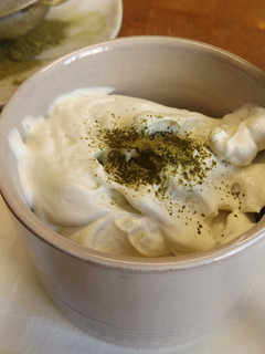Una foto de Crema de té matcha