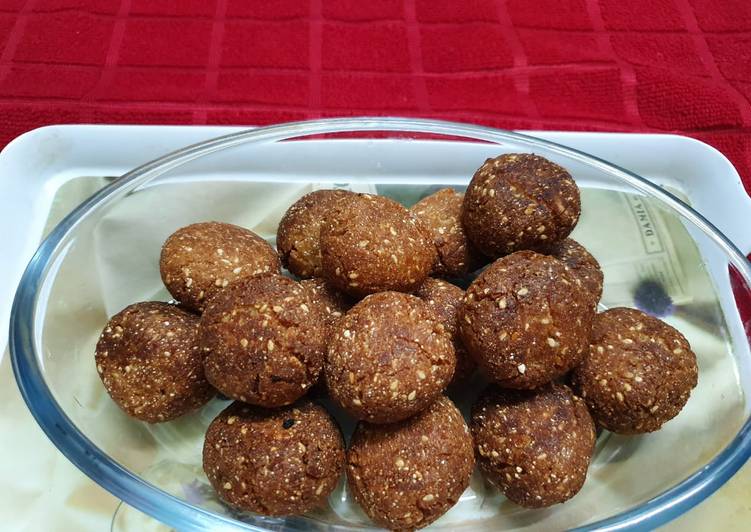 How to Make Ultimate Anondo Naru or Sesame Coconut Laddoo
