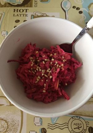 A picture of Apple beetroot salad.