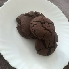 A picture of Dark Chocolate Cookies.