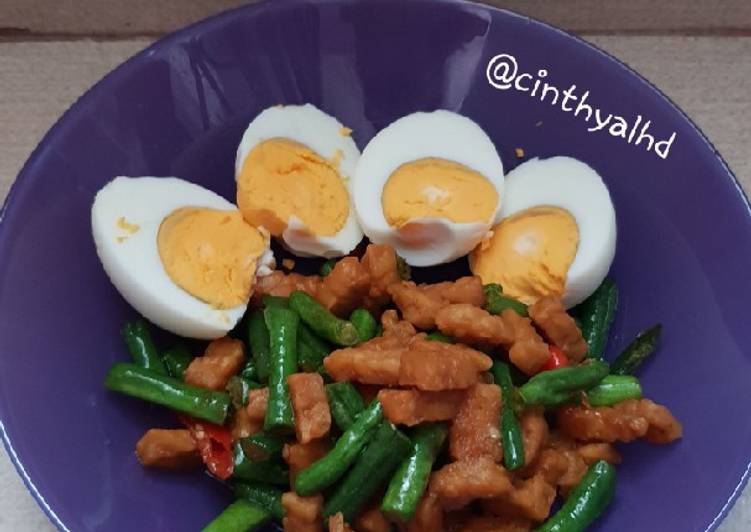 Proses memasak Orek tempe kacang panjang yang enak