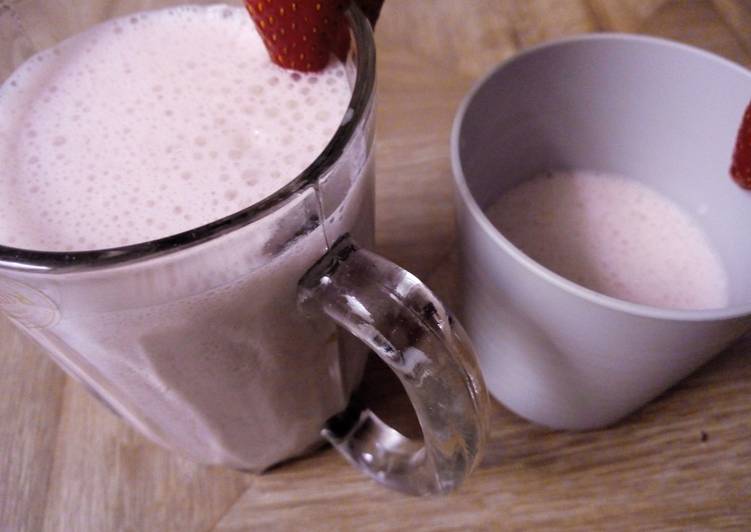 Langkah Mudah untuk Membuat Strawberry Milk Shake, Sempurna