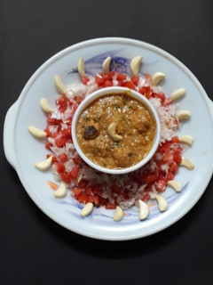A picture of Dum Aalu.