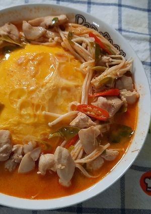 รูปของ ข้าวไข่ข้นซอสต้มยำไมโครเวฟ