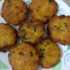 A picture of Beaten Rice/Poha Cutlets.