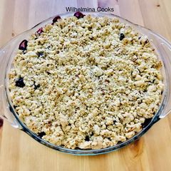 A picture of Blueberry Crumble.