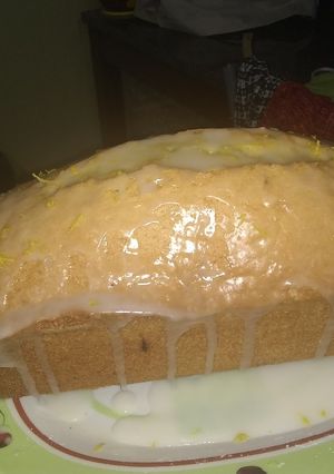 Una foto de Budín de Limón🍋🍋