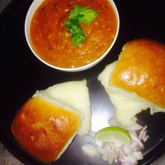 A picture of Pav bhaji.