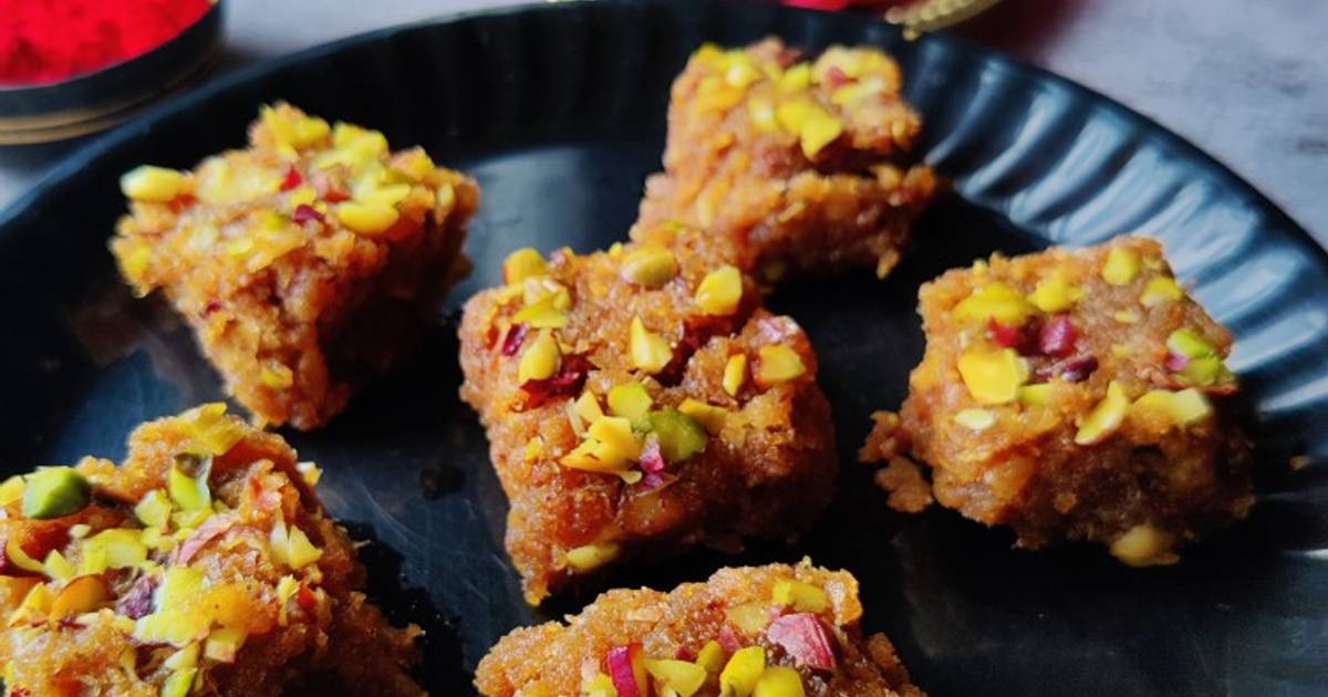 Coconut Burfi (Using jaggery) Recipe by Rutuja Patil Ek_KolhaPuri