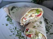 Une photo de poulet crème fraîche cheddar