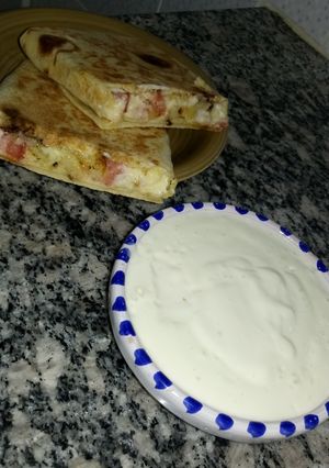 صورة لوصفة صلصة مايونيز للطاكوس جد اقتصادية الطريقة في قناتي😇😍