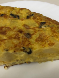 Una foto de Tortilla de patatas con setas