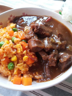 西炒飯拌紅酒燴牛肉 的食譜成品照片