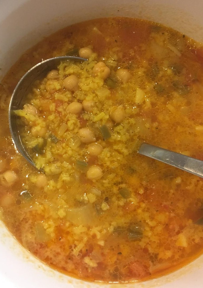 Una foto de Potaje de garbanzos con arroz