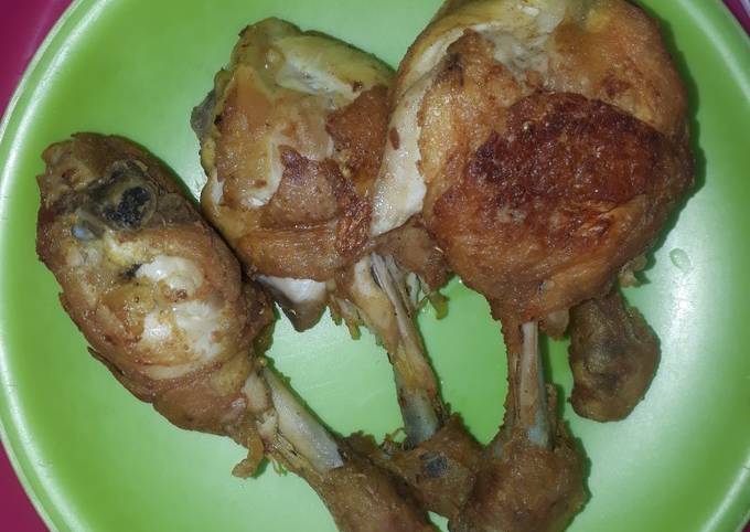 Resep Ayam goreng ungkep oleh N Iswara - Cookpad