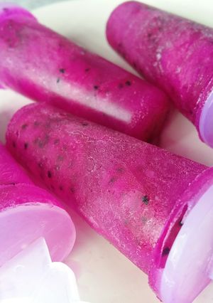 Foto resep Es Loli Buah Naga (Dragon Fruit Popsicle)