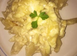 Una foto de Macarrones con queso al horno