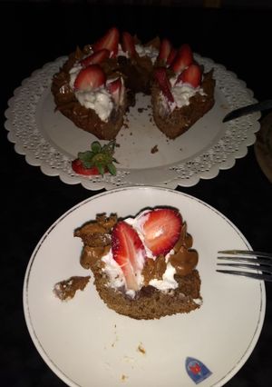 Una foto de Torta de café y chocolatada 🍓🍓🍓🍫🌰