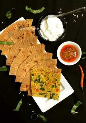 A picture of Stuffed Rice Paratha.
