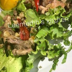 A picture of Chicken mango salad.