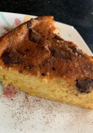 Una foto de Bizcocho de naranja y pepitas de chocolate.🍊🍊🍫🍫🍊🍊