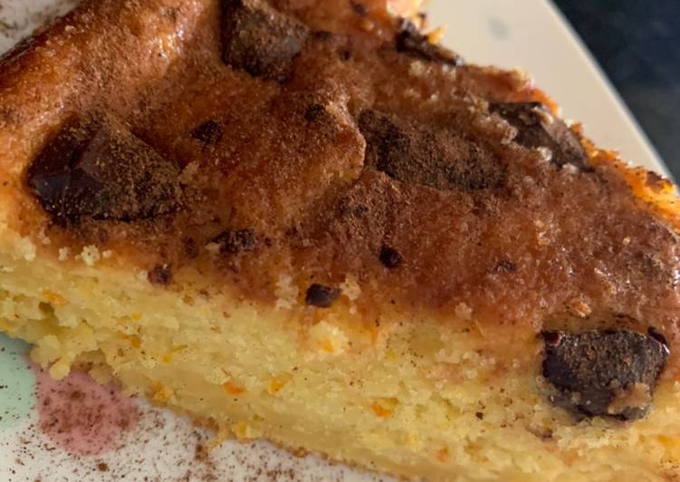Bizcocho de naranja y pepitas de chocolate.🍊🍊🍫🍫🍊🍊