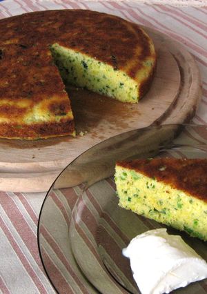 Póréhagymás polenta-torta recept fotója