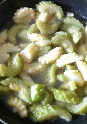 Foto resep Tumis pare dan putren