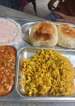 पाव भाजी (Pav Bhaji recipe in hindi) रेसिपी मुख्य फोटो