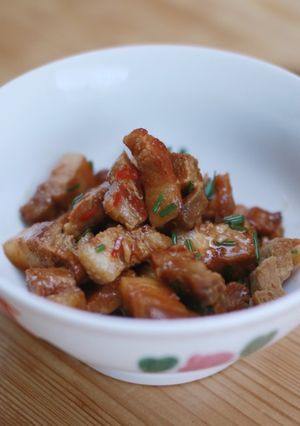 A picture of Braised Dried Sweet Pork Belly.