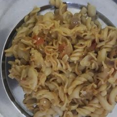 A picture of Maggi macroni and pasta mixture.