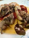 Codorniz en pimiento rojo