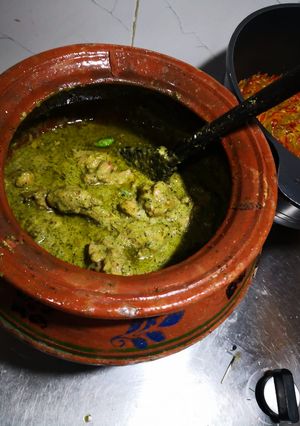 A picture of Boneless Handi with twist.