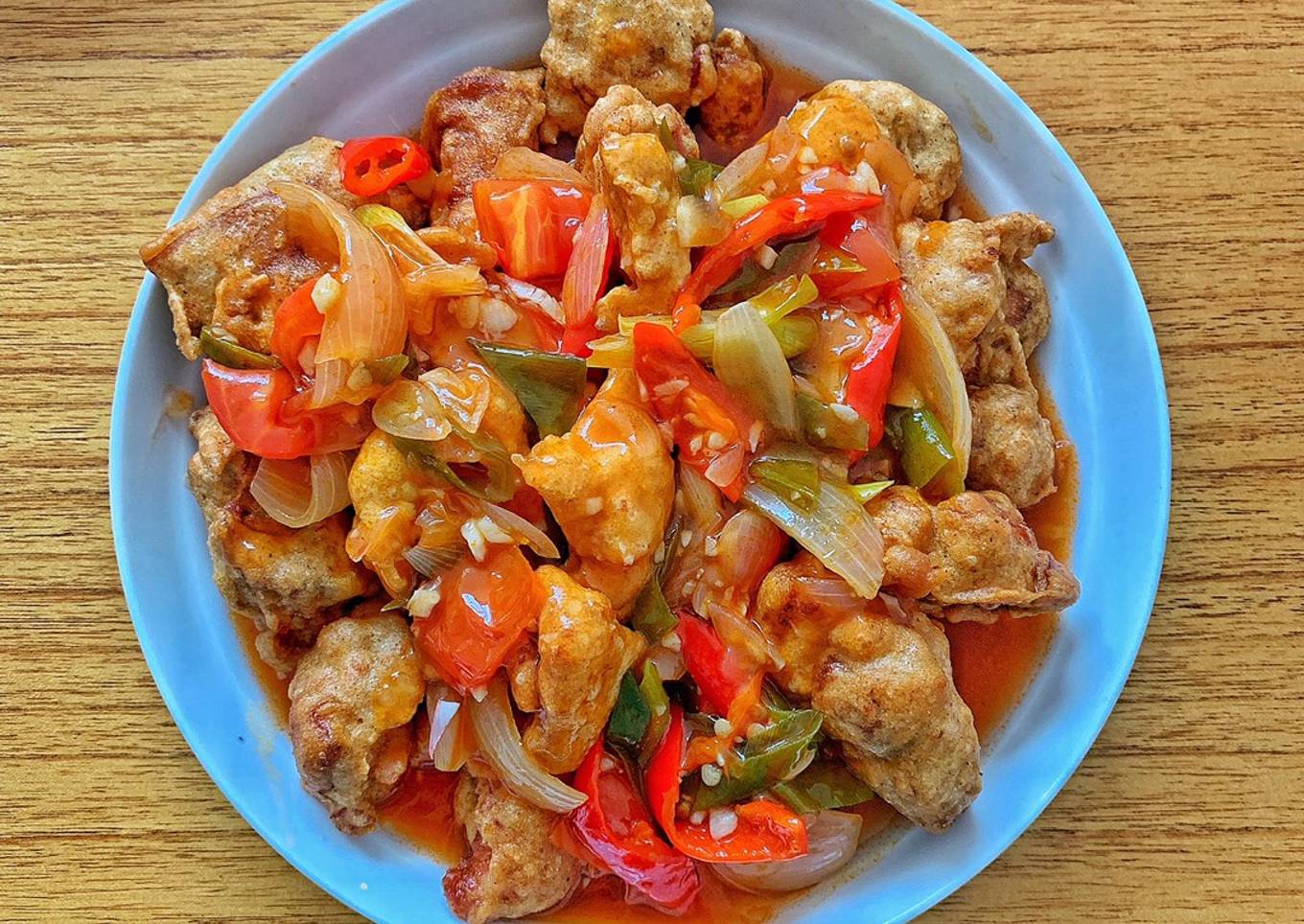 Koloke (ayam goreng tepung saus asam manis)