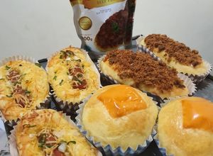 Foto resep Roti sosis, abon, coklat keju(komachi)