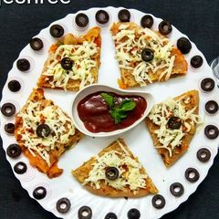 A picture of Cheese Wheat Pizza Paratha.