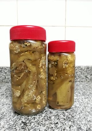 Una foto de Berenjenas en escabeche