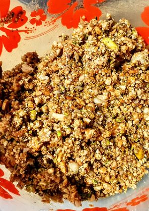 Una foto de MIX De🥜Frutos Secos Para Baklava...!