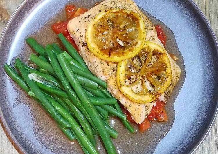 Recipe of Speedy Roasted Salmon with Roasted Plum Tomatoes &amp; Caramelized Lemons