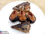 Fried Fish, with breaking apart