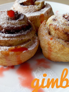 A picture of Cinnamon rolls.