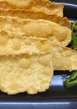 फाफड़ा (Fafda recipe in Hindi) रेसिपी मुख्य फोटो